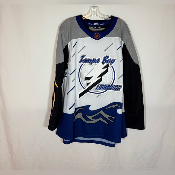 Adidas Tampa Bay Lightning Reverse Retro Hockey Jersey Size 50